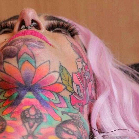 25P Face tattoo women.