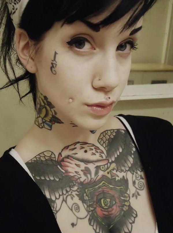 25P Face tattoo women.