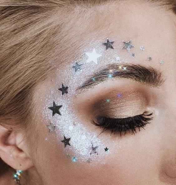 25P Face tattoo women.