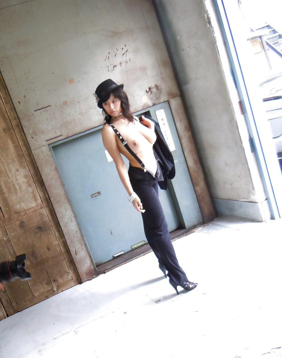 25P Hana Haruna - 24 Japanese Beauties