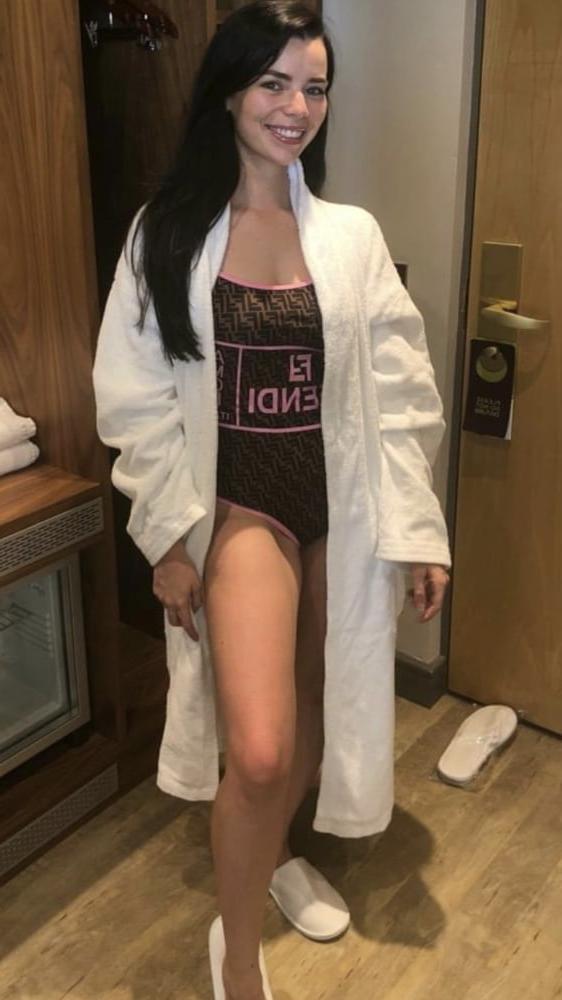 25P Mates hot girlfriend
