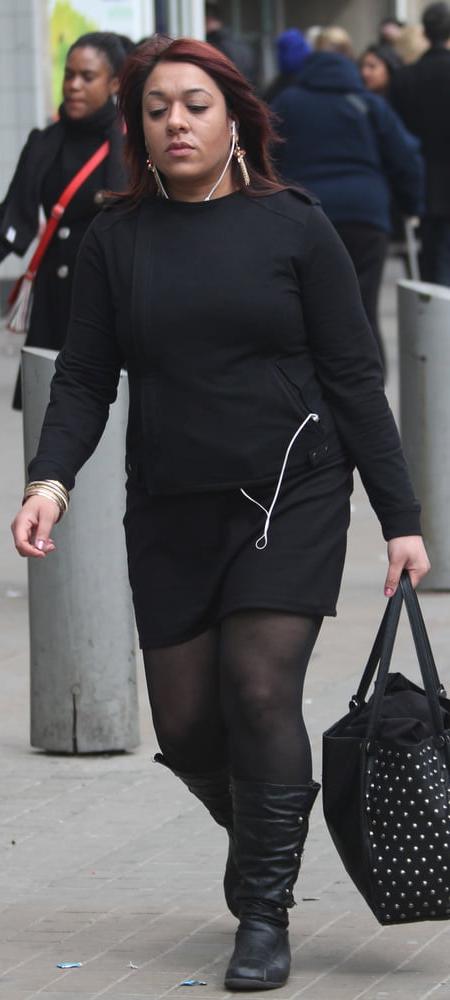 17P Street Pantyhose - UK Paki Cunt in Tights