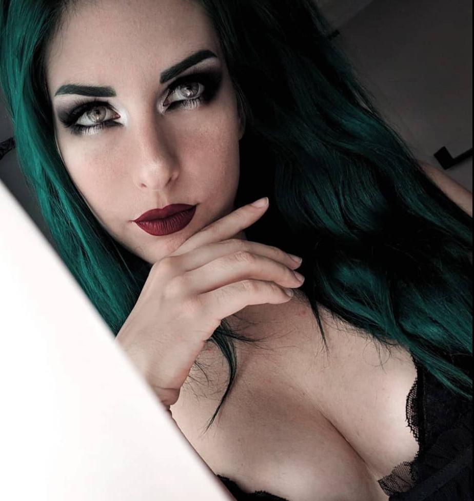 25P Metal Girls Like It Hard 4