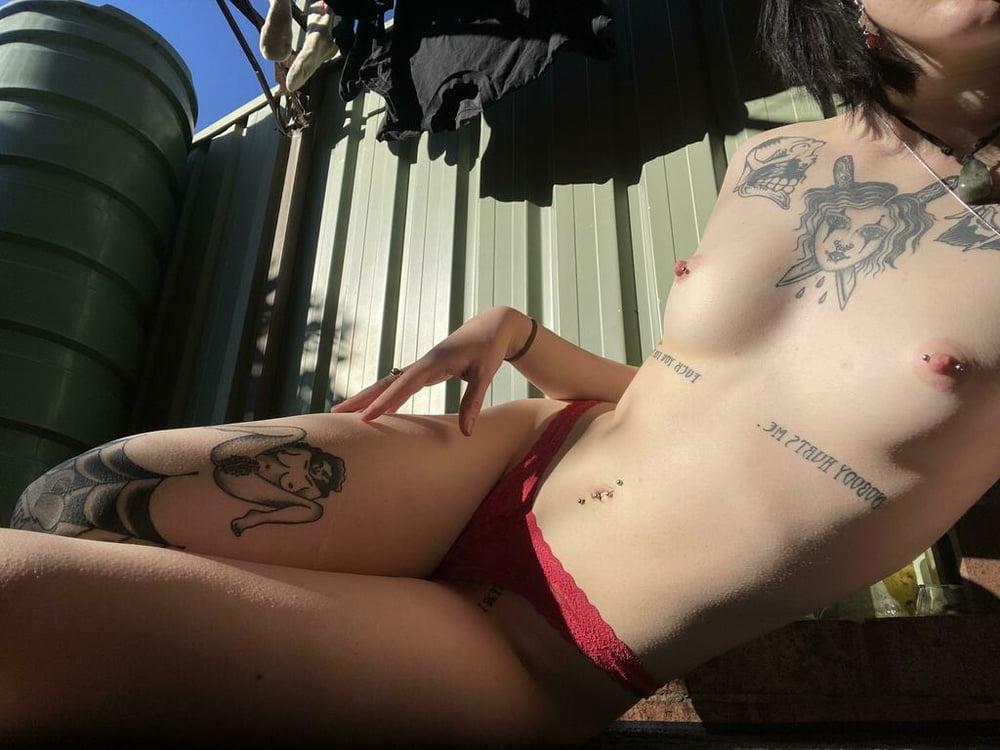25P Alt Girls 182