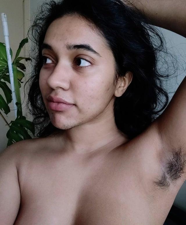 25P Sexy girls, pretty pits