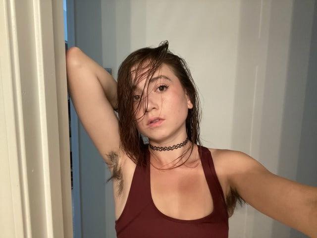 25P Sexy girls, pretty pits