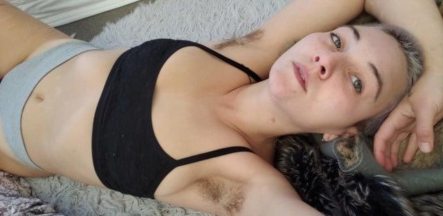 25P Sexy girls, pretty pits
