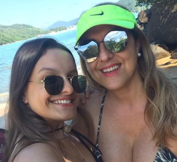 18P Cristiane teacher