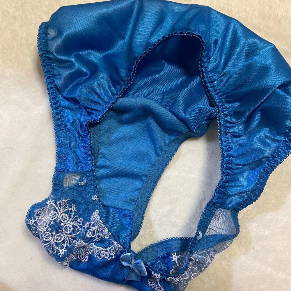 17P Policz mom bra n panties