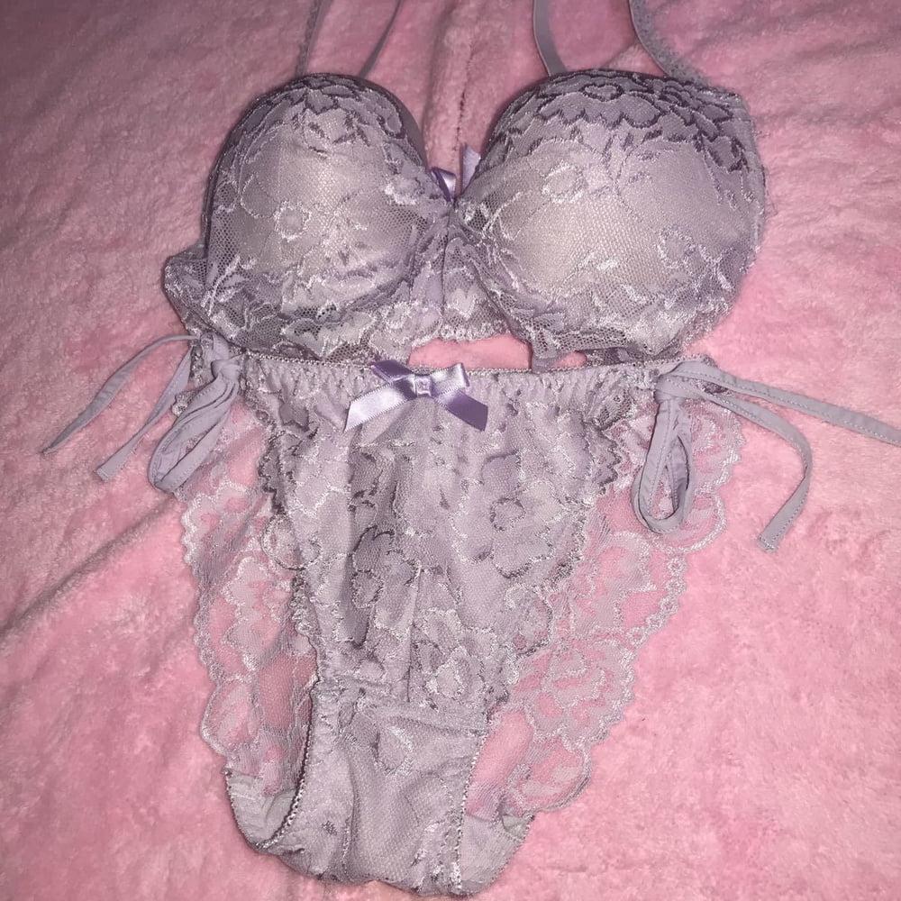 17P Policz mom bra n panties