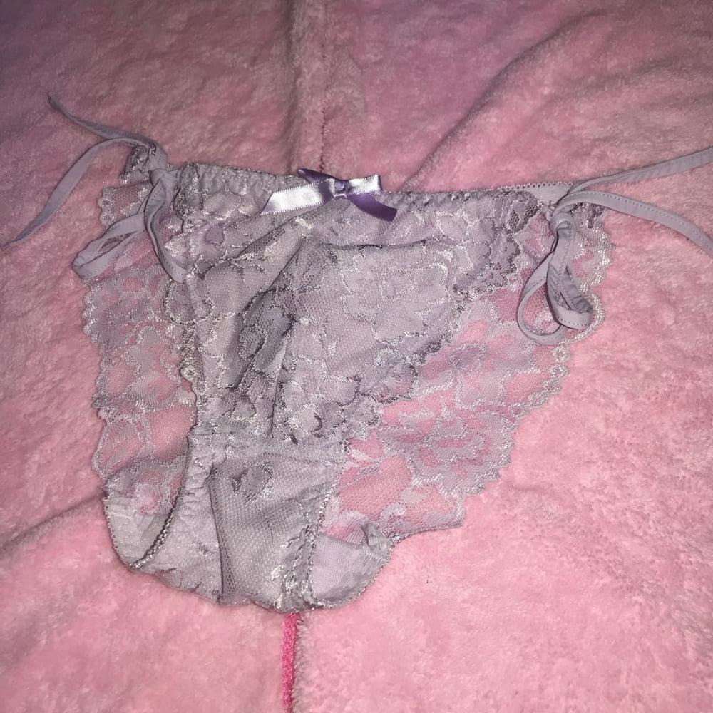 17P Policz mom bra n panties