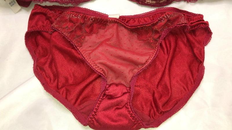 17P Policz mom bra n panties