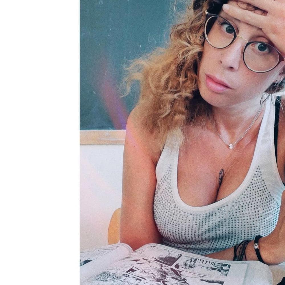 25P Sluty teacher from Italy