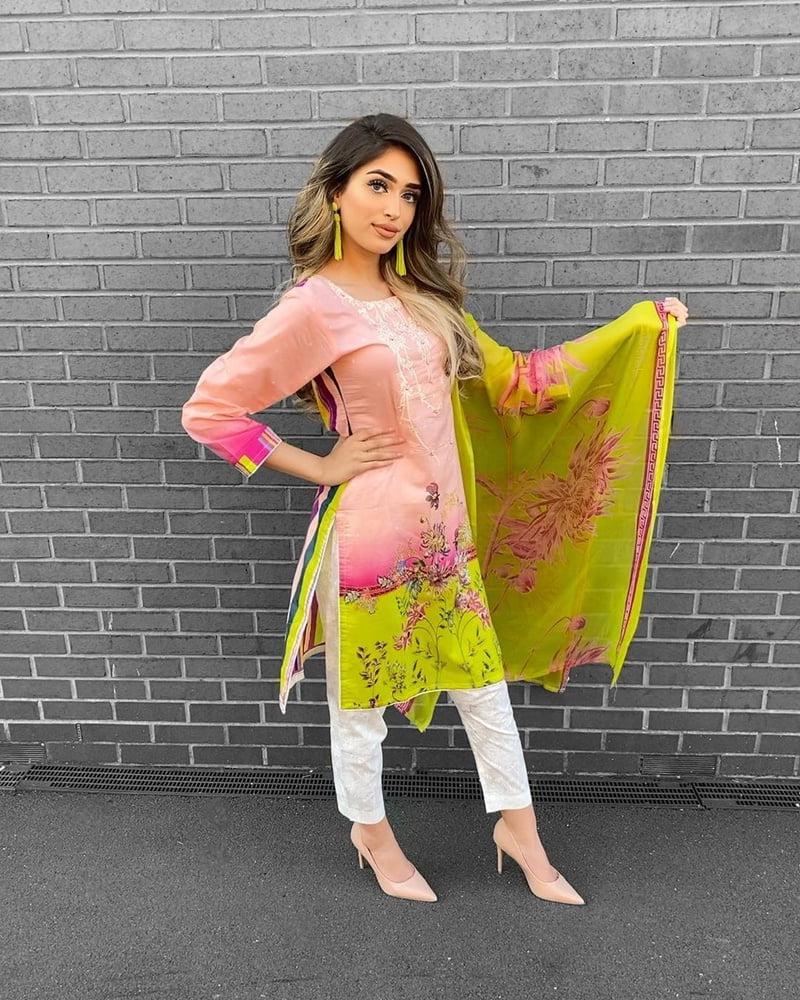 25P Cock Loving Paki Indian Bengali Asian Girls