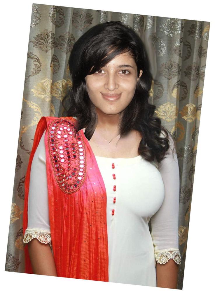 25P Punjabi girls salwar kameez waliyan
