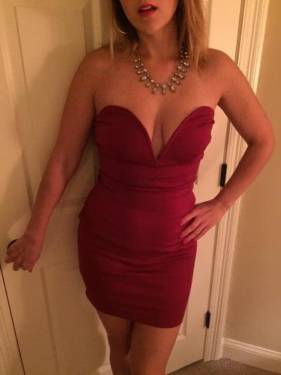 19P SHY MILF POSING