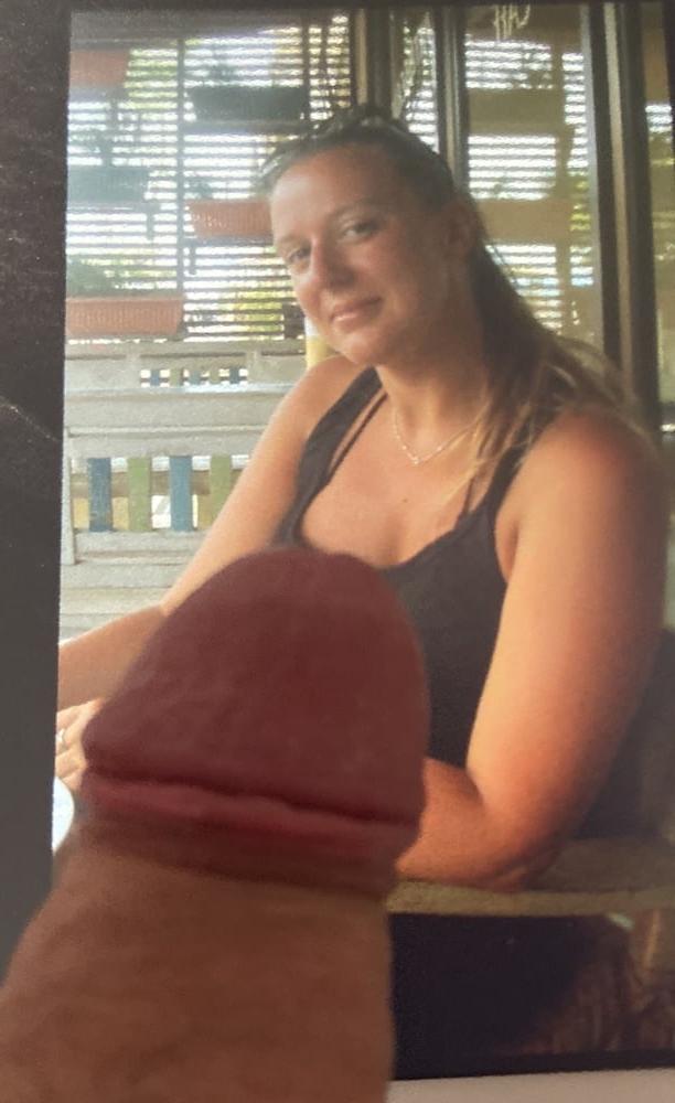 25P My cock out for curated4us hot girlfriend