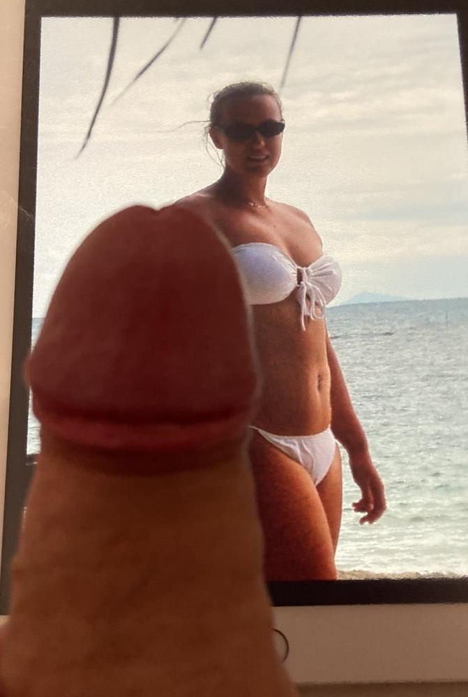 25P My cock out for curated4us hot girlfriend