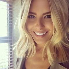 20P Mollie King beautiful face