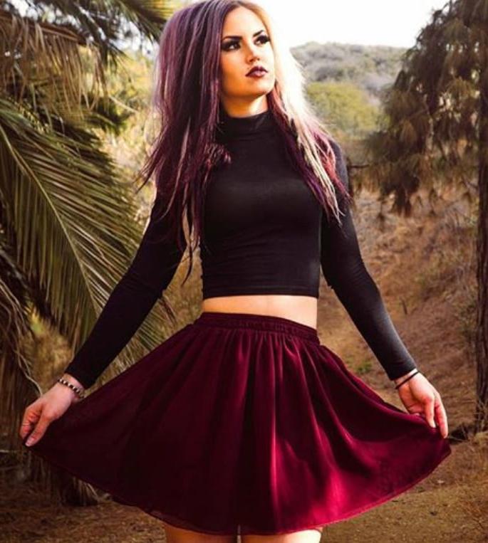 25P Metal Girls Like It Hard 3