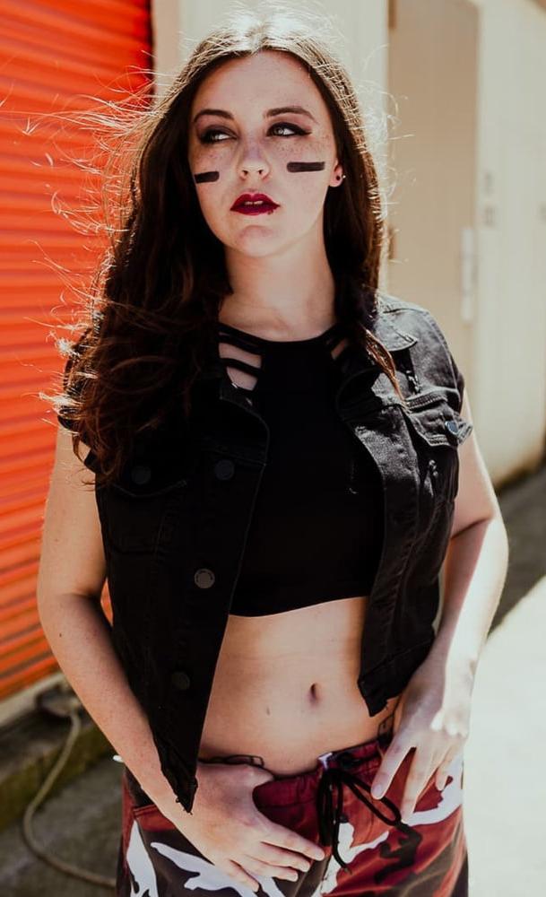 25P Metal Girls Like It Hard 3