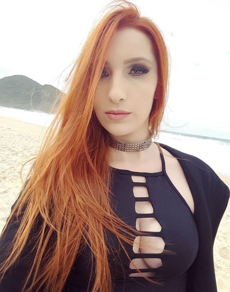 25P Metal Girls Like It Hard 5
