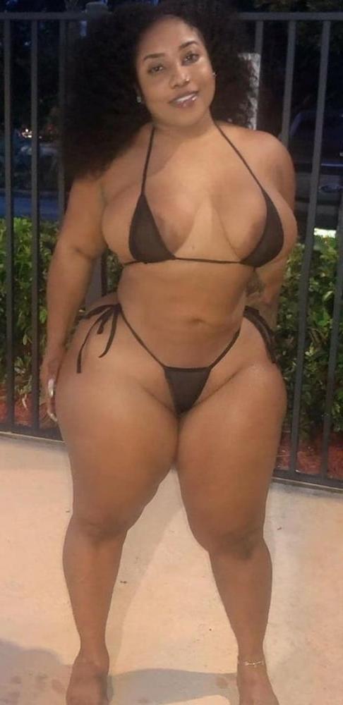 16P Black Women: Thick 55
