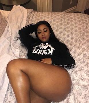 16P Black Women: Thick 55