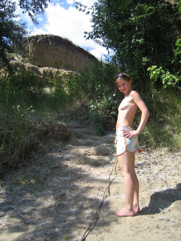 25P beach girls