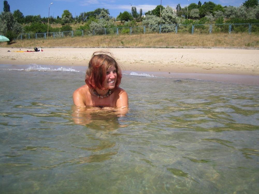 25P beach girls