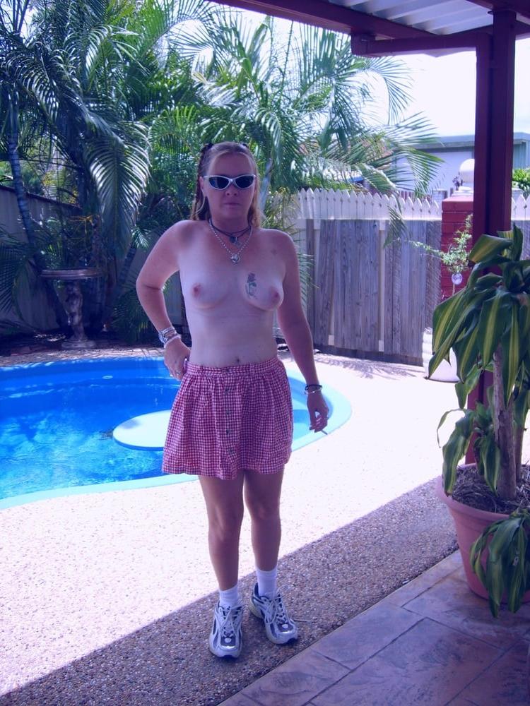 25P SHELLEY LITTLE RED SKIRT &amp; FACIAL