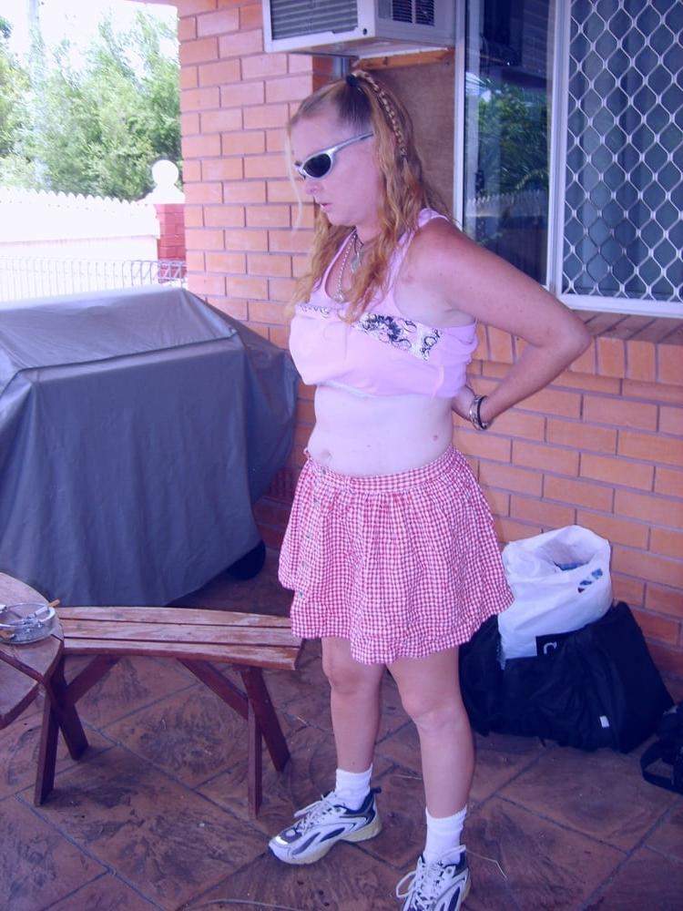 25P SHELLEY LITTLE RED SKIRT &amp; FACIAL