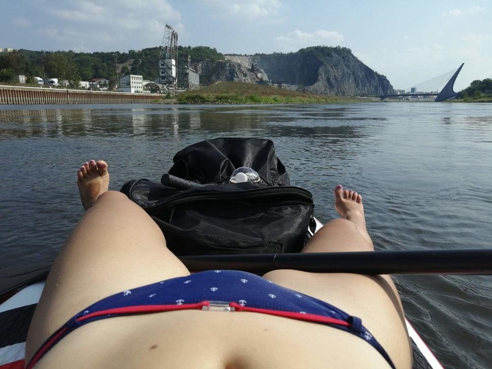 25P AMATEUR HOLIDAY GIRLS