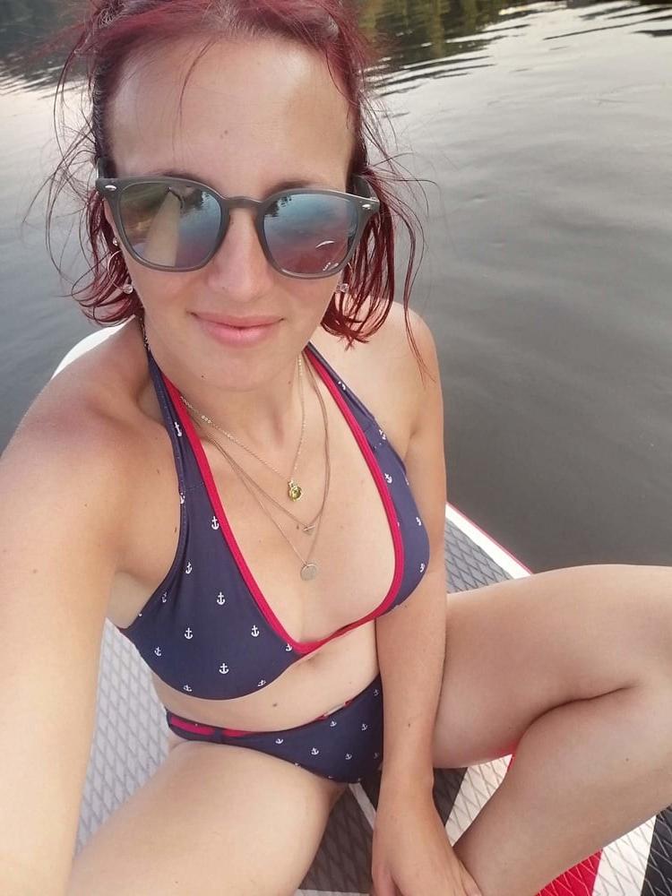 25P AMATEUR HOLIDAY GIRLS