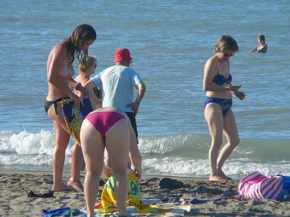 25P AMATEUR HOLIDAY GIRLS