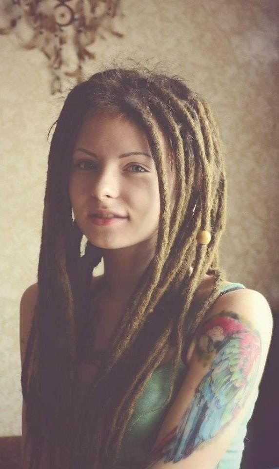 25P Sexy girls with rasta