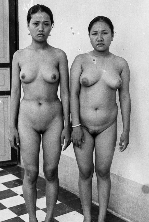 17P Amazing Vintage Phtos of Lovely Women