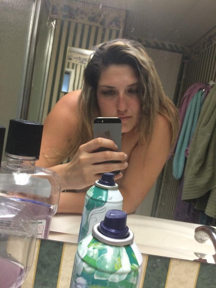 25P Hot Whitney exposes big tits and pussy