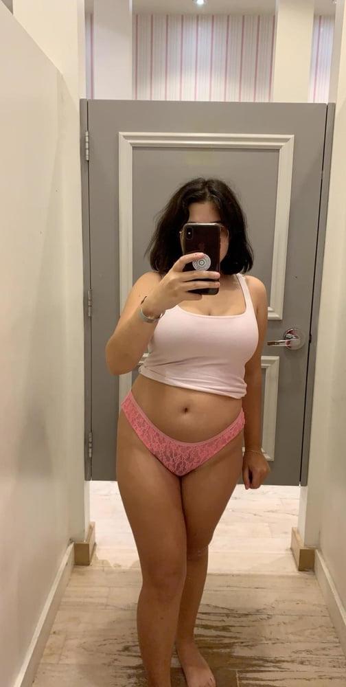 25P Tits ..... No Bra No Problem 1.0