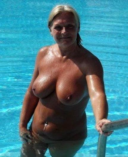 25P Girls I Like 16, Summer Girls