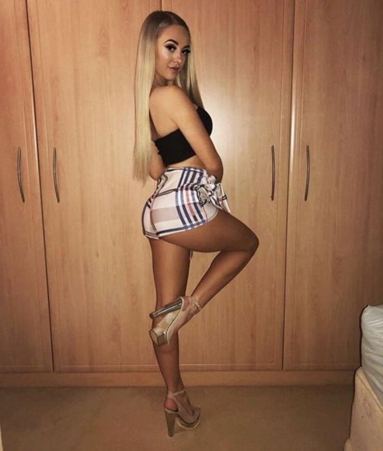 25P Amazing Bimbos - Horny Plastic &amp; Fake Tits Sluts 46