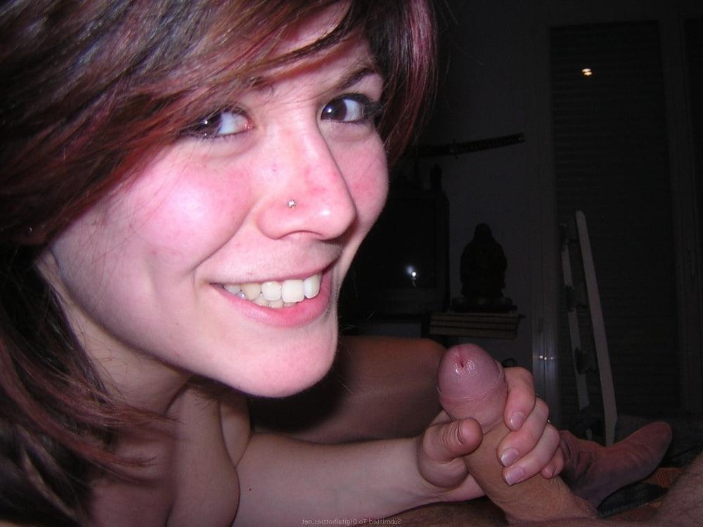 25P Sexy MILF loves sex