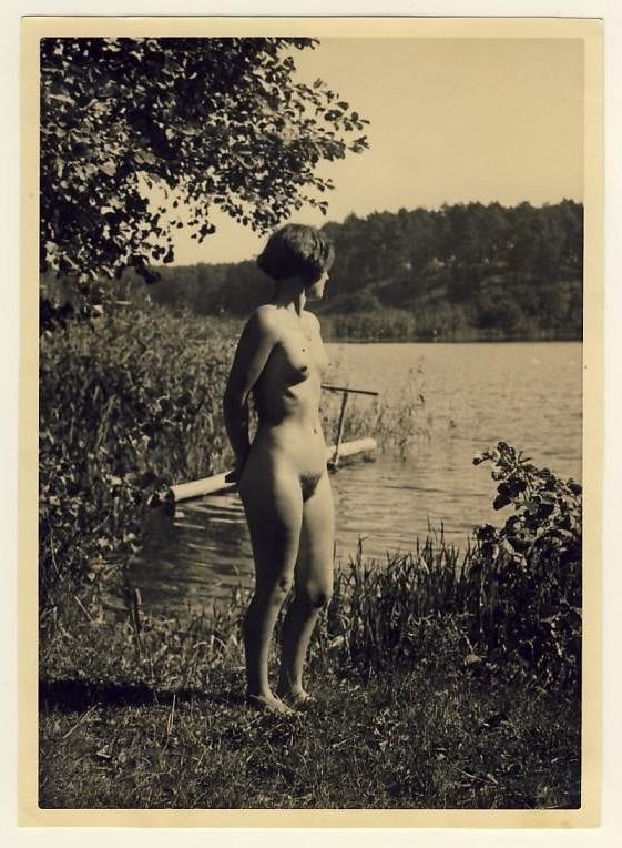 25P Vintage Nudists #22