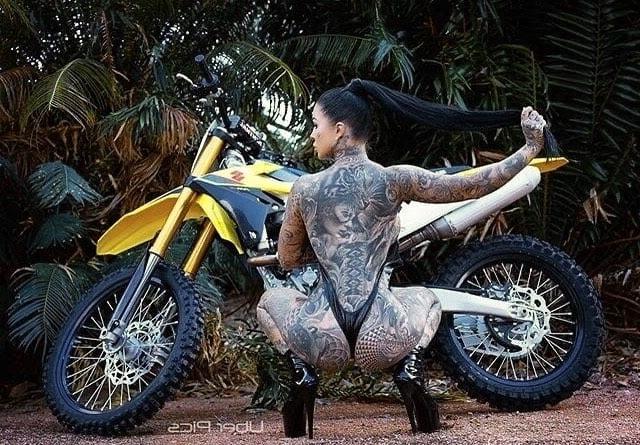 25P biker babes