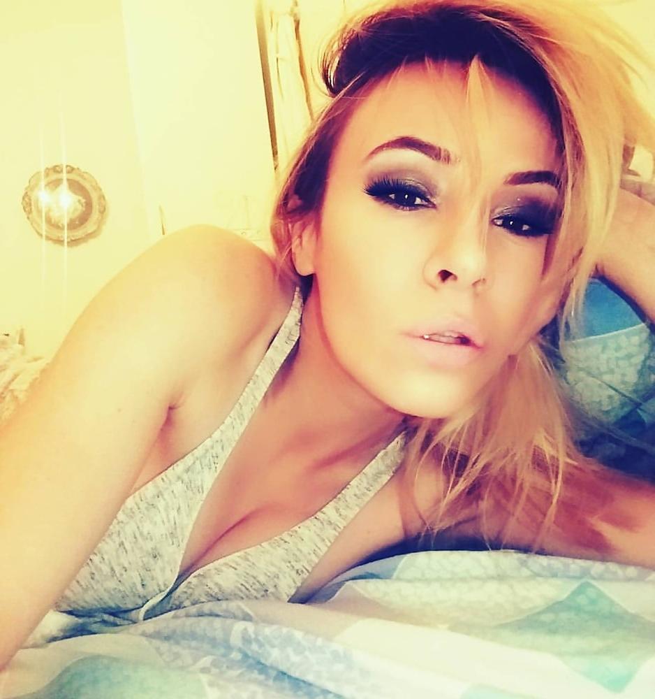 19P Sexy whore teacher