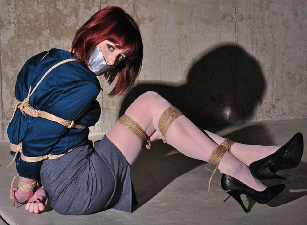 16P Bondage 2 (down in the basement)