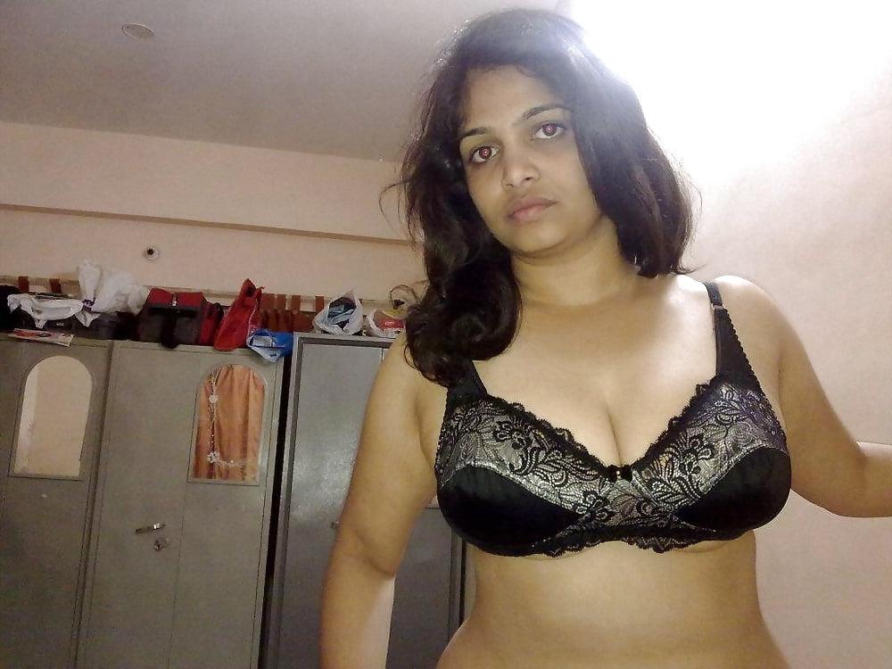 25P desi cheating wife