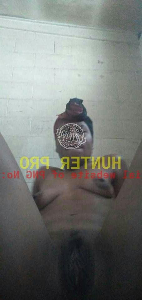 25P 2020 Prosti Posing for client