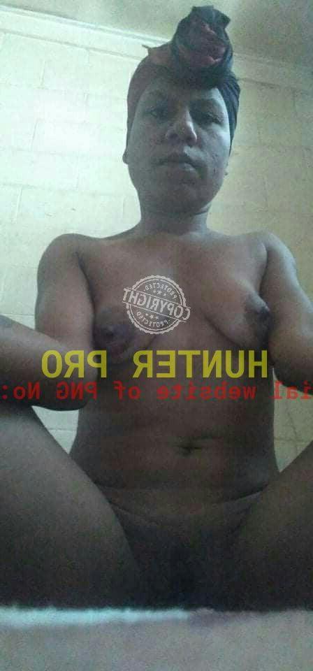 25P 2020 Prosti Posing for client