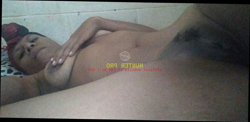 25P 2020 Prosti Posing for client
